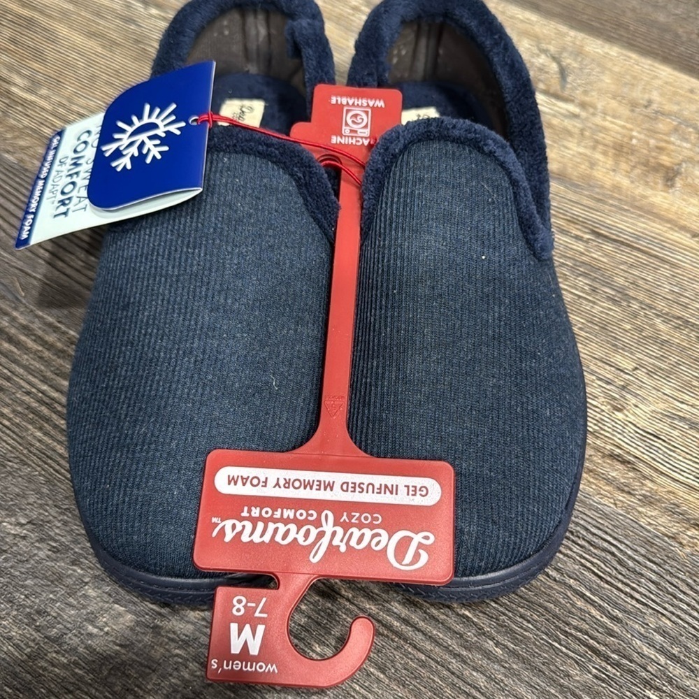 Gel infused memory foam knit slippers